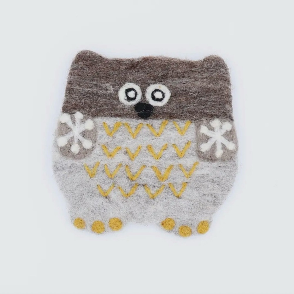 Adorable Owl Felt Coaster - Gray and Yellow